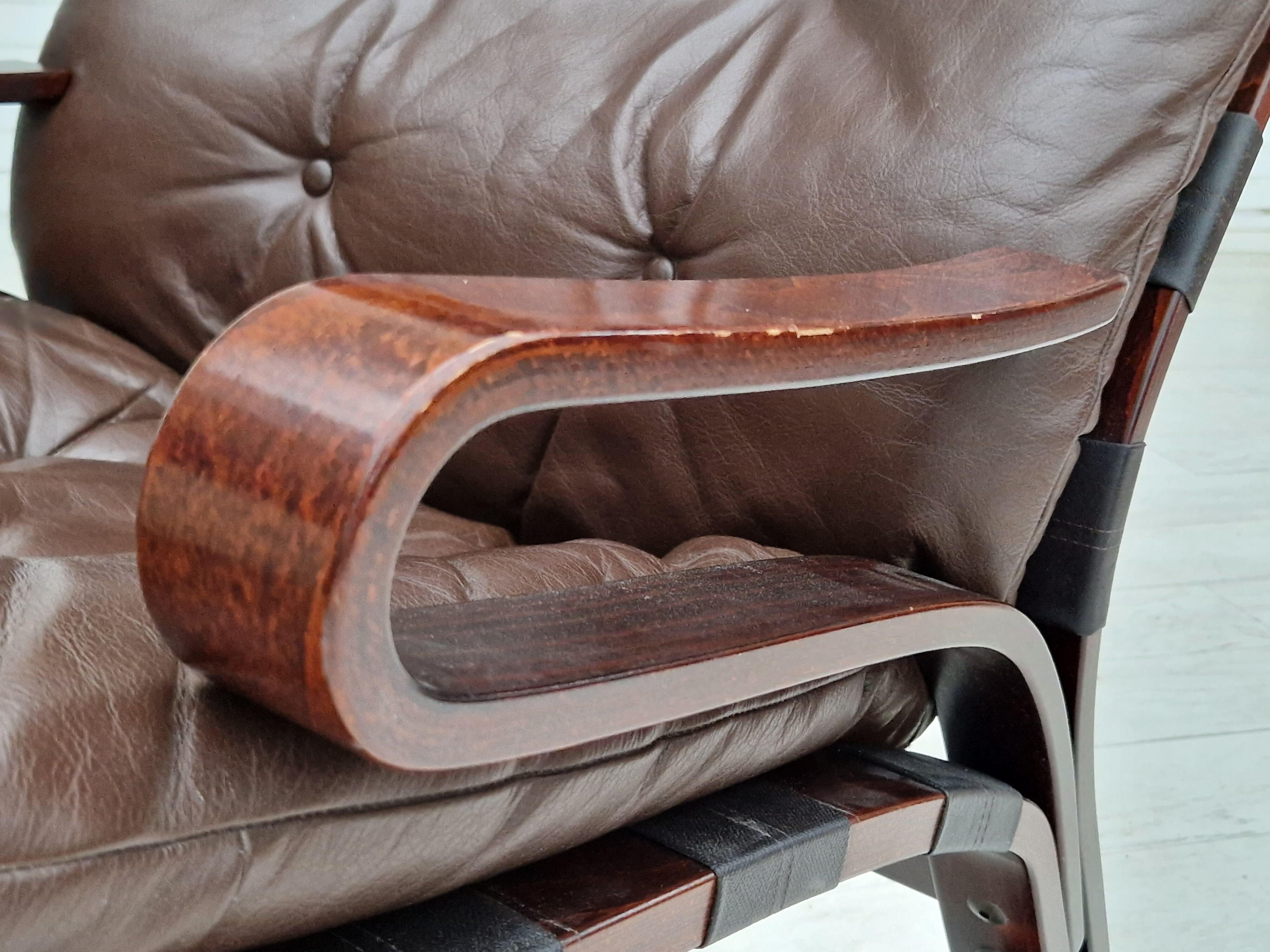 1970s, Norwegian design, Lounge chair model "Kengu" by Erde and Nordahl Solheim for Rybo Rykken