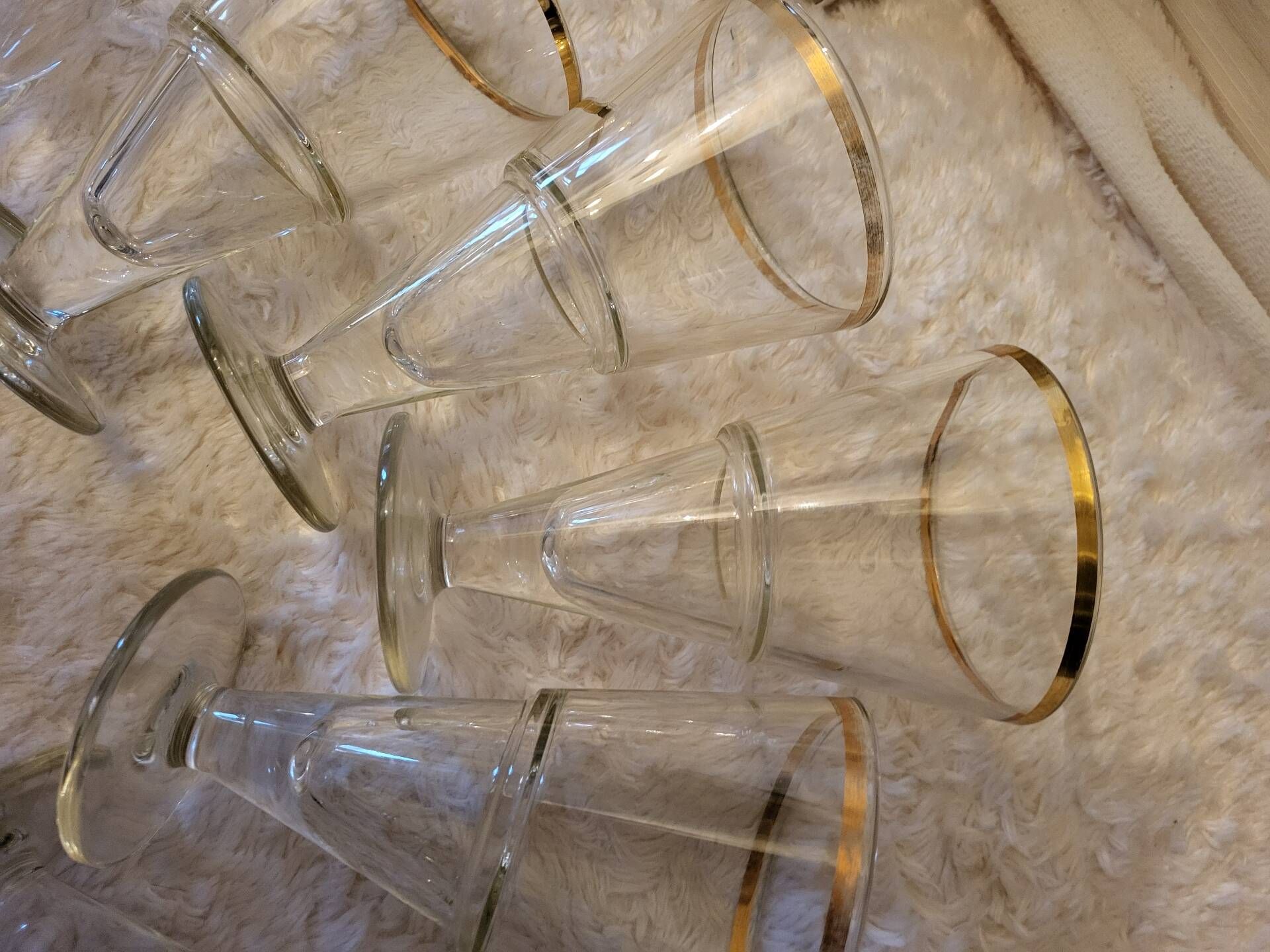 Set of 7 ice cream bowls