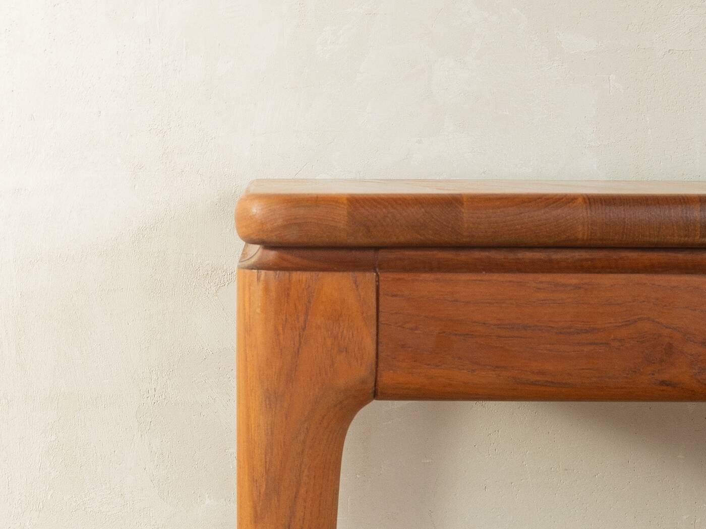 Glostrup Møbelfabrik | Grete Jalk – Extendable dining table, 1960s, teak