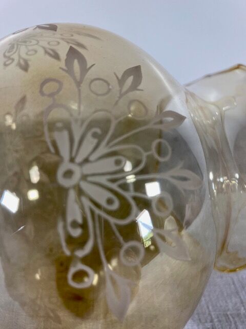 Decorated flamed glass lampshade