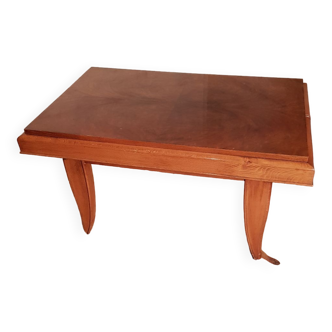 Table basse transformable.