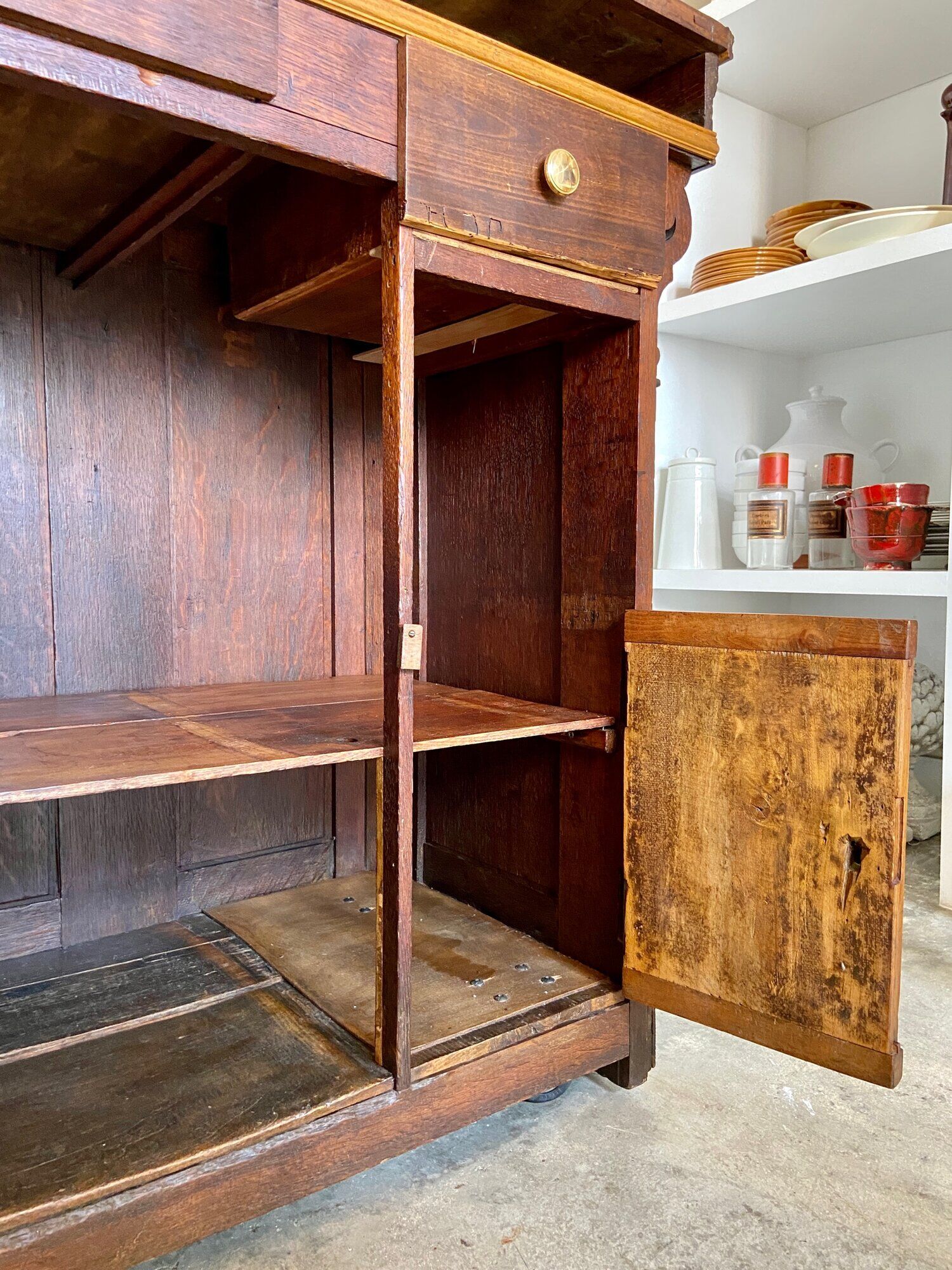 Counter, reception furniture in solid wood early twentieth century