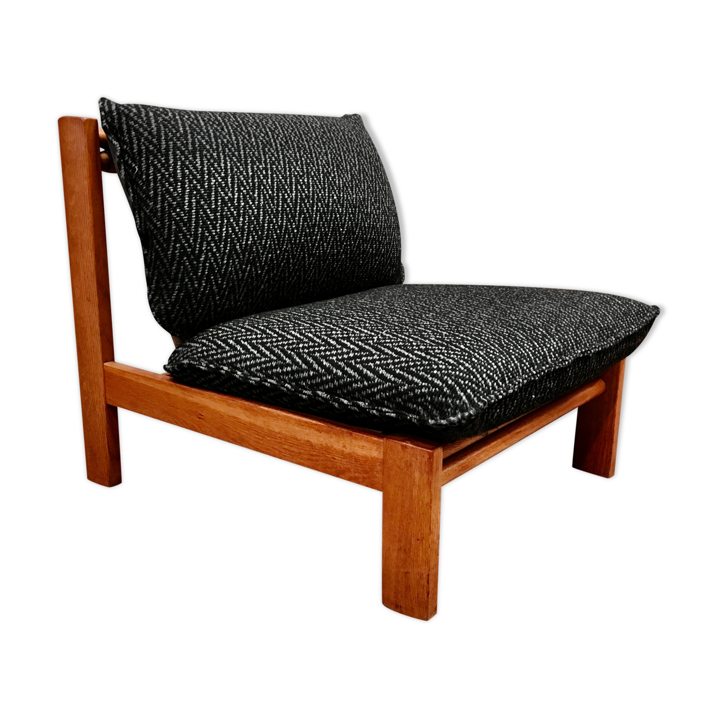 Massive oak chair Scandinavian design 1960.