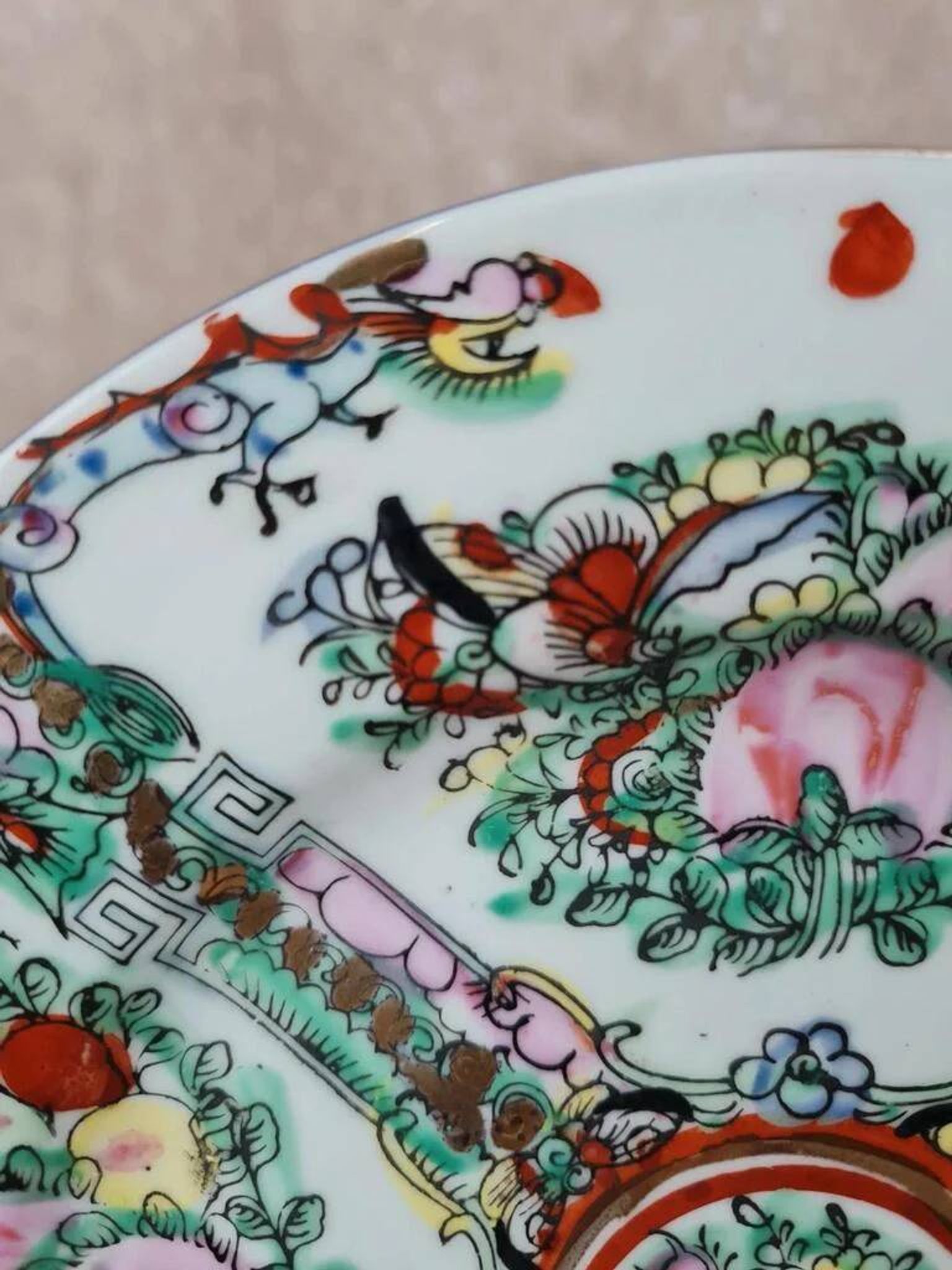 Antique plate made of Macao porcelain, hand-decorated.