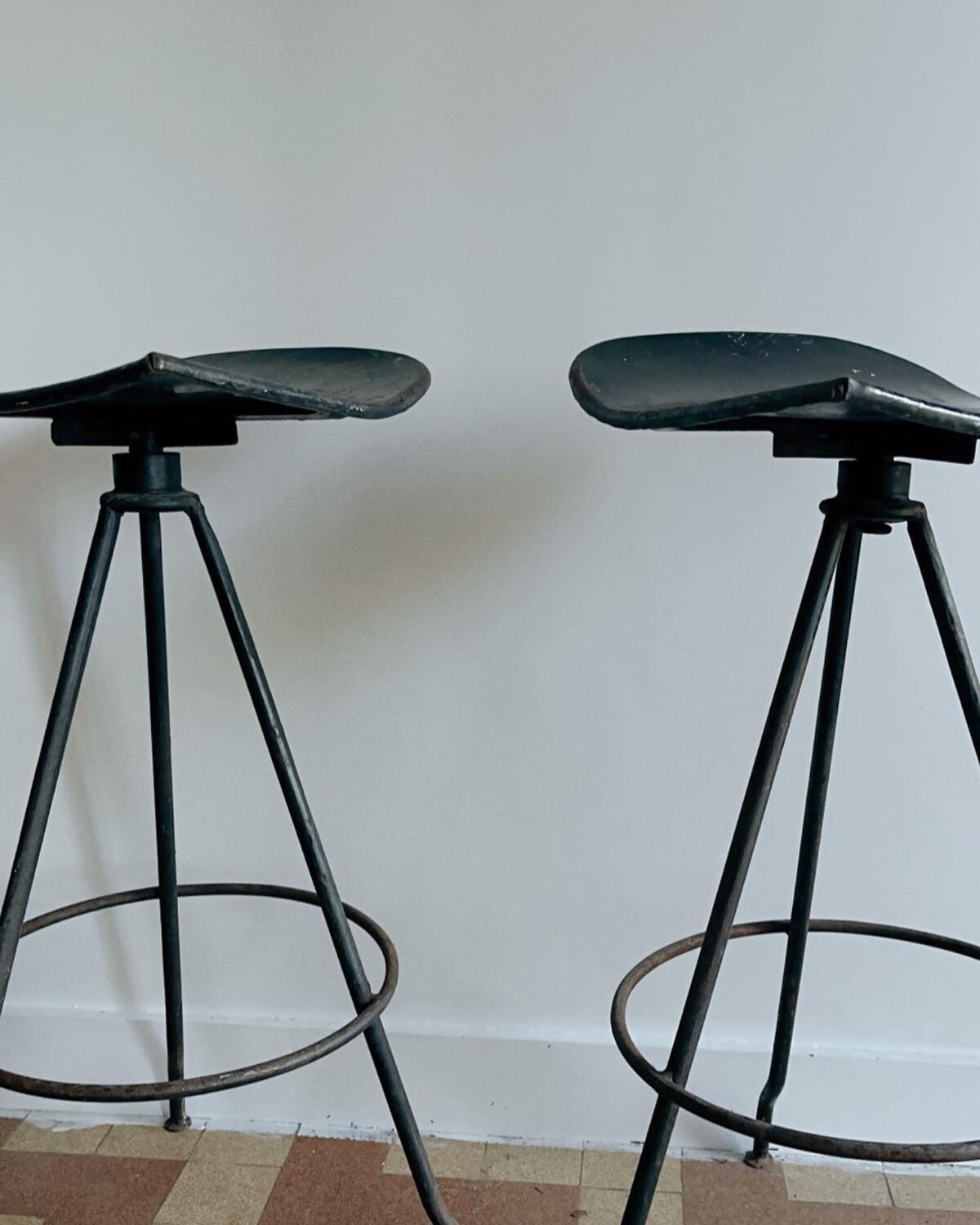 Artist's stools