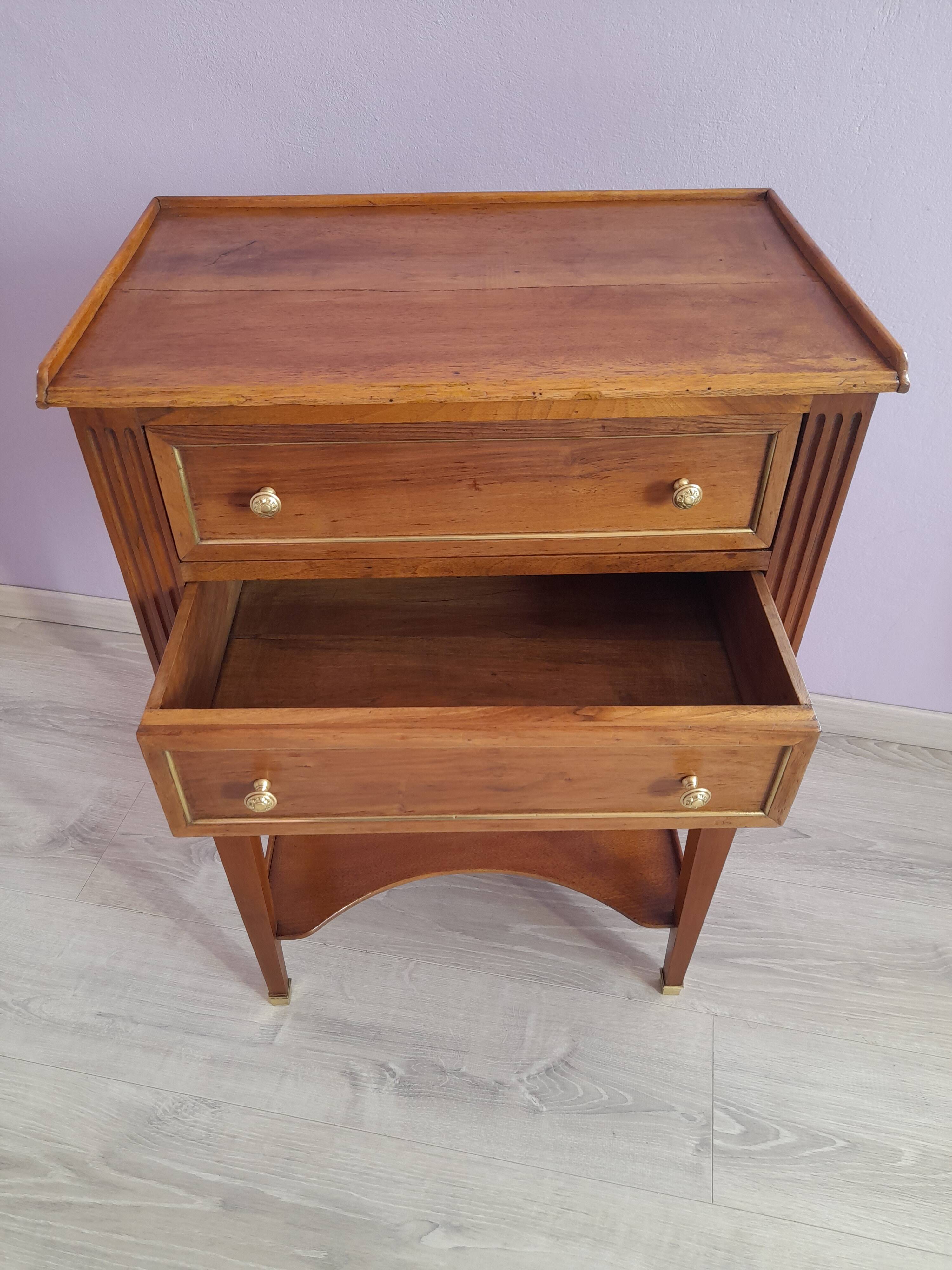 Louis XVI chest of drawers