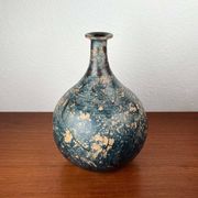 Vase de poterie de studio allemand brutaliste du milieu du siècle par Gerhard Liebenthron, 1975