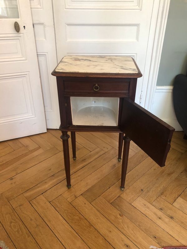 Table de chevet