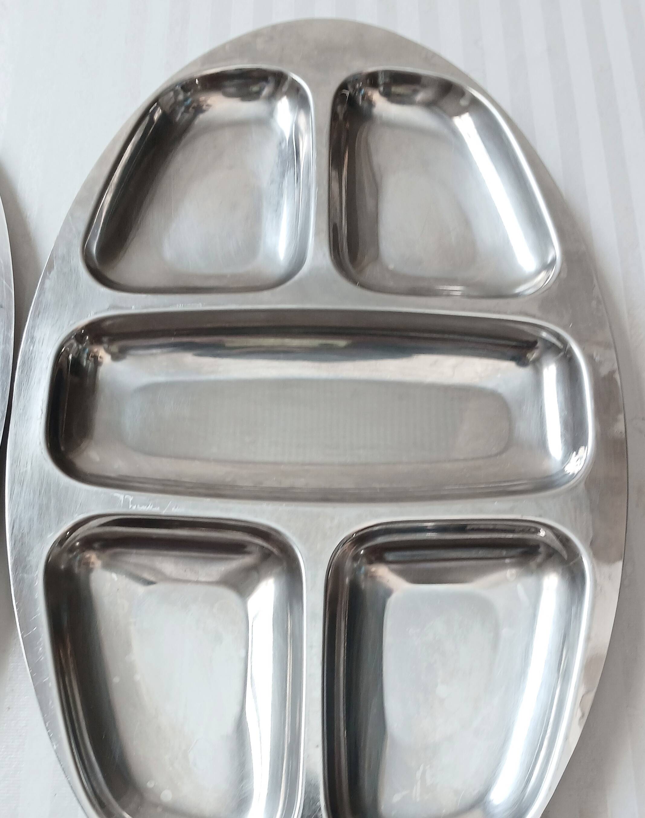 Set de 2 grands plats en inox 18/10, Vers 1970