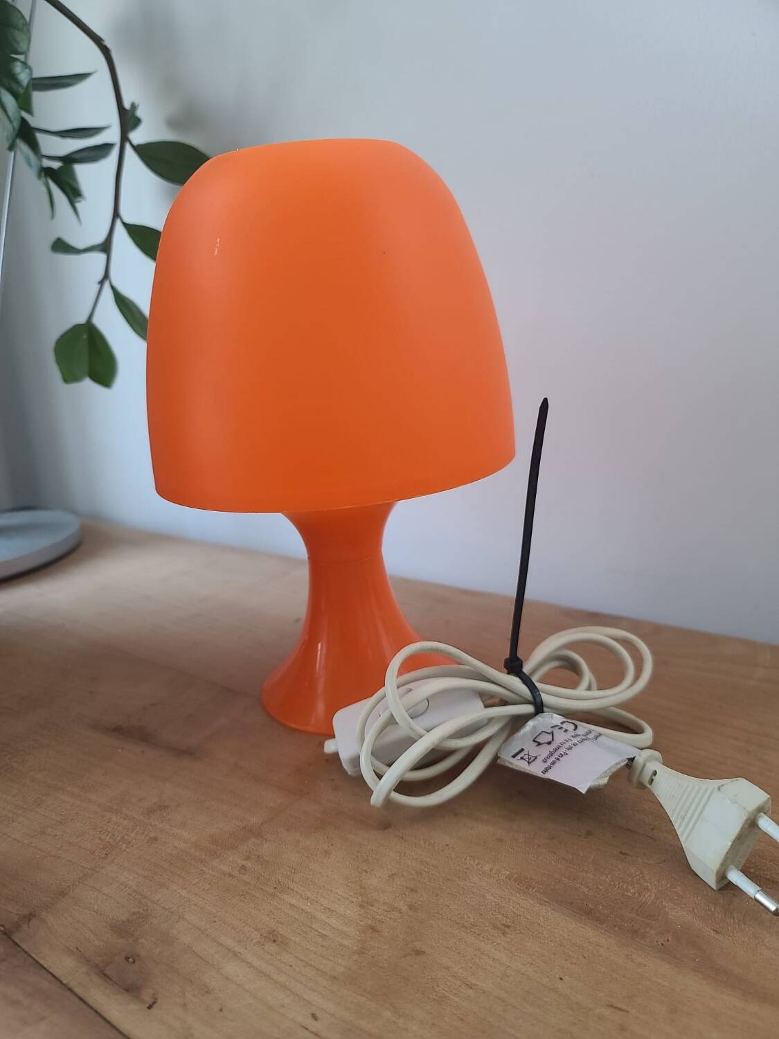 Vintage plastic mushroom table / bedside lamp