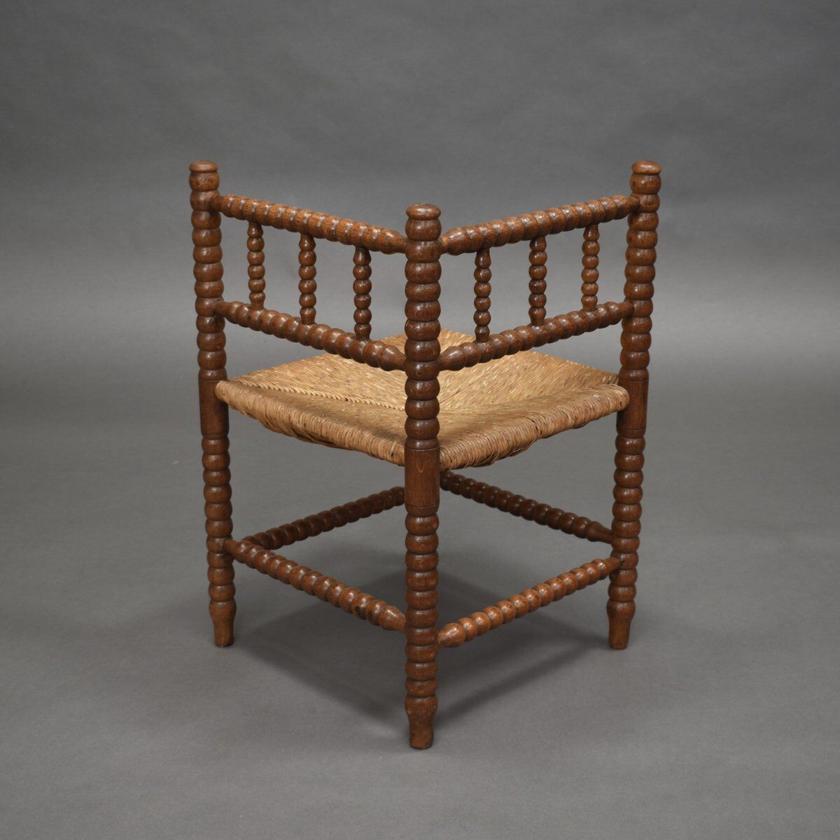 Vintage turned oak corner side chair, 1930s