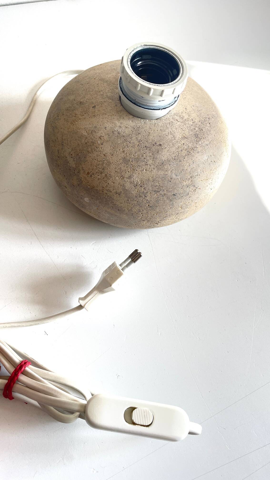 Vintage natural stone pebble lamp