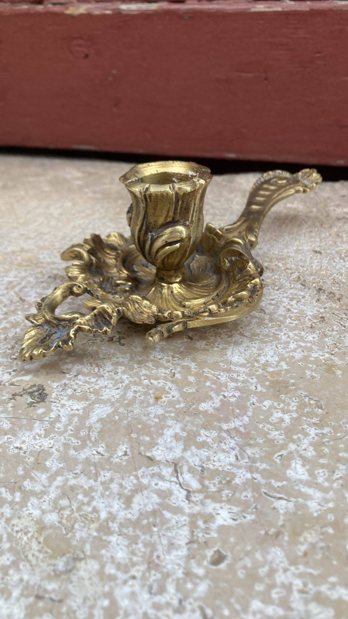 Pair of hand candlesticks / bronze candle holders