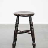 Tabouret Windsor antique anglais du XVIIIe siècle avec du caractère.
