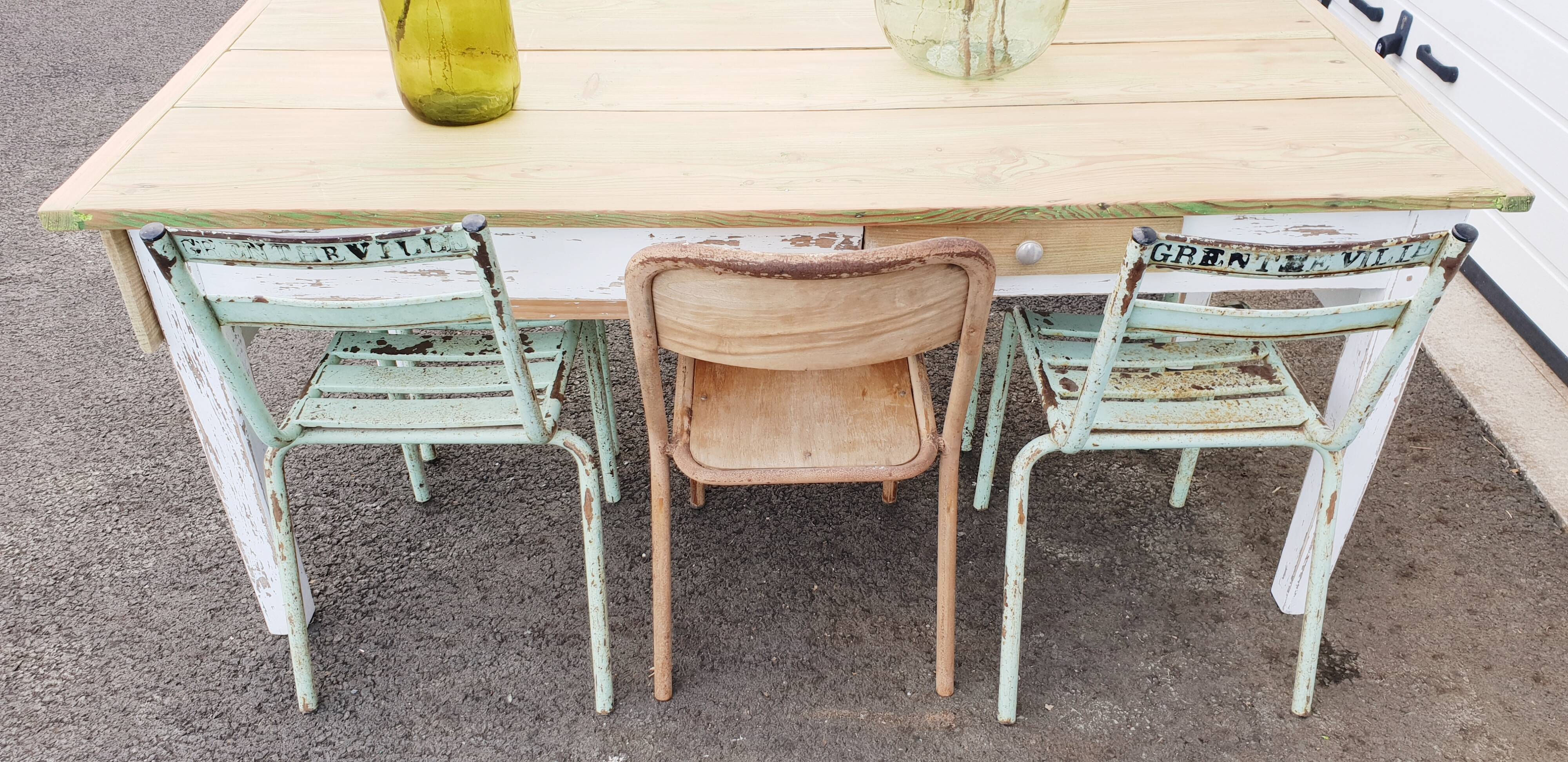 Farm table