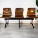 Suite de 3 chaises bois sur poutre Mullca