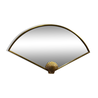 Miroir en forme d'éventail Deknudt orné d'un motif de coquillage doré, Belgique, années 1980
