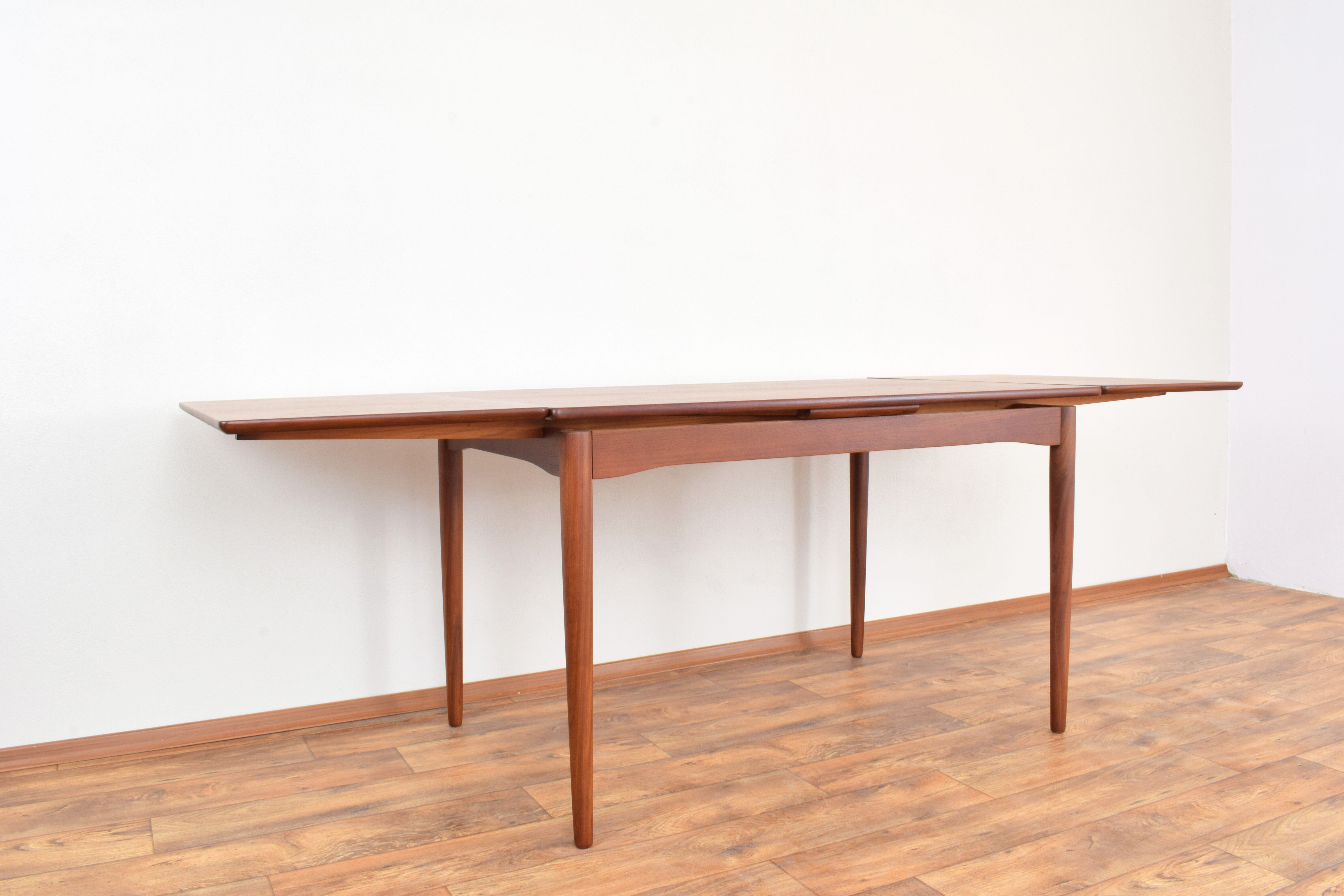 Mid-Century Danish Teak Extendable Dining Table, 1960s.
