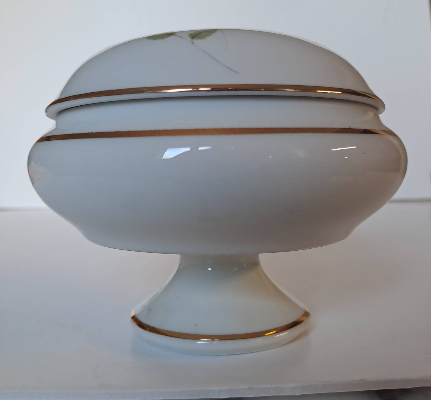 Pedestal bonbonnière in Limoges porcelain