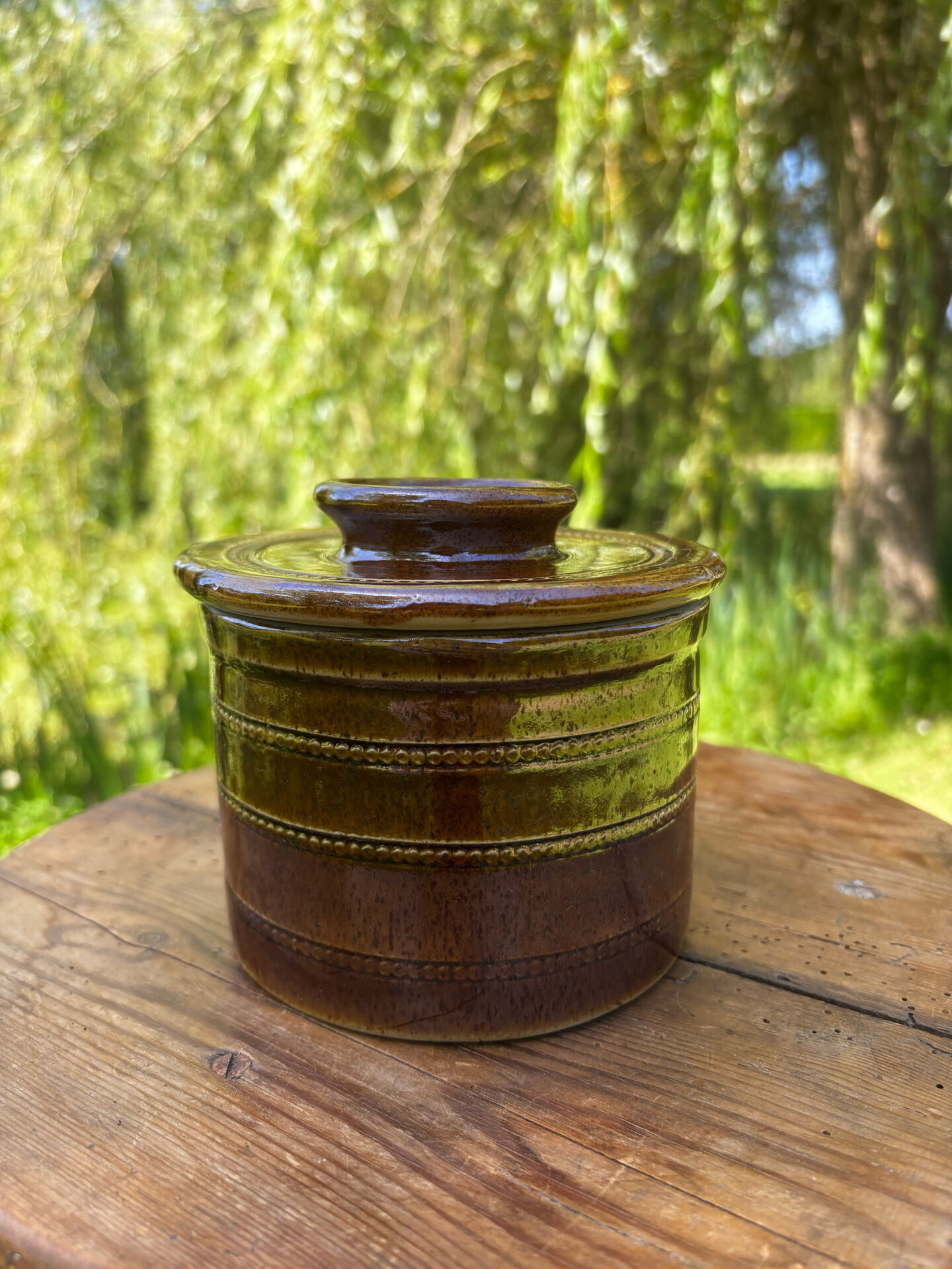 Vintage beurrier à eau en grès du berry