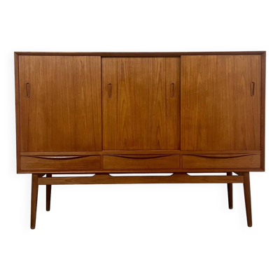 Enfilade danoise en teck par Svend Age Madsen 1960