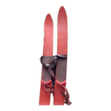 1 pair of children's skis