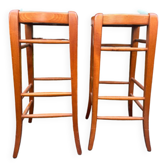 Bar stool
