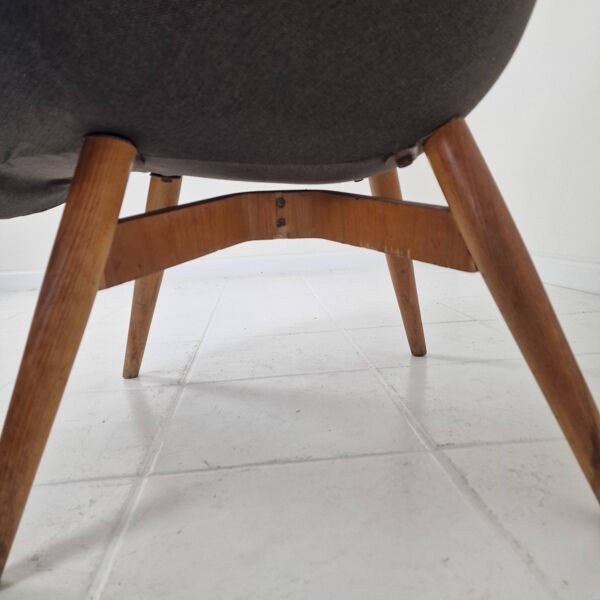 Lot de deux fauteuils baquets par Miroslav Navrátil pour Vertex, années 1960