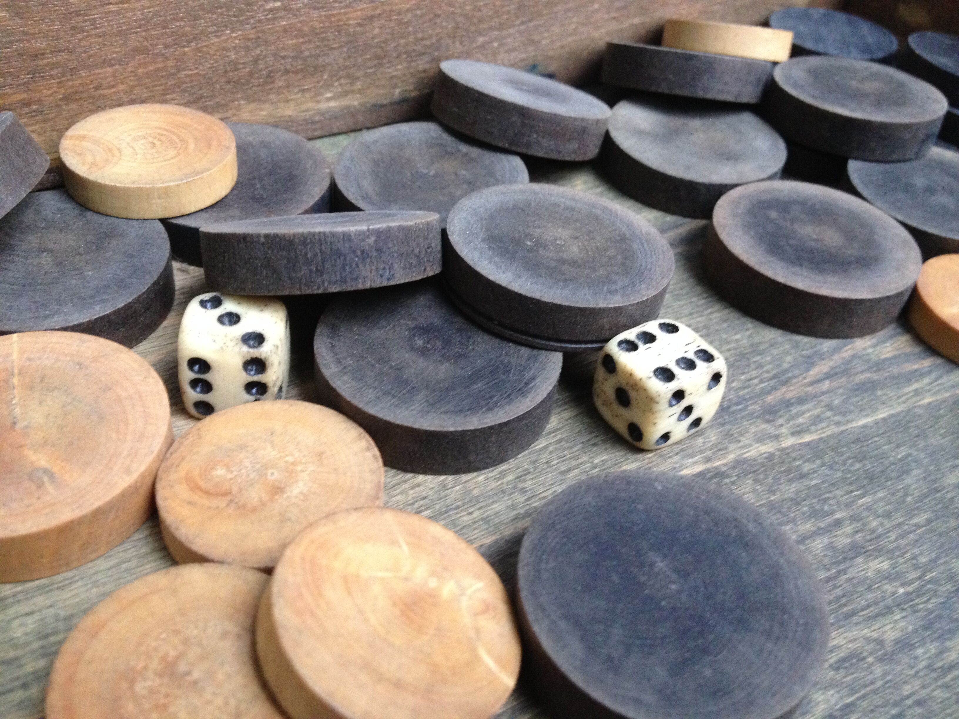 Set Old backgammon and wooden ladies game