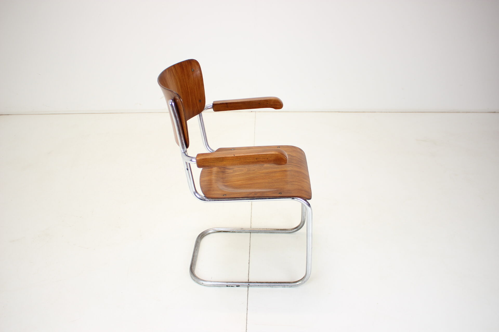 Restored Bauhaus Chrome Chair by Rudolf Vichr Prag, 1930s