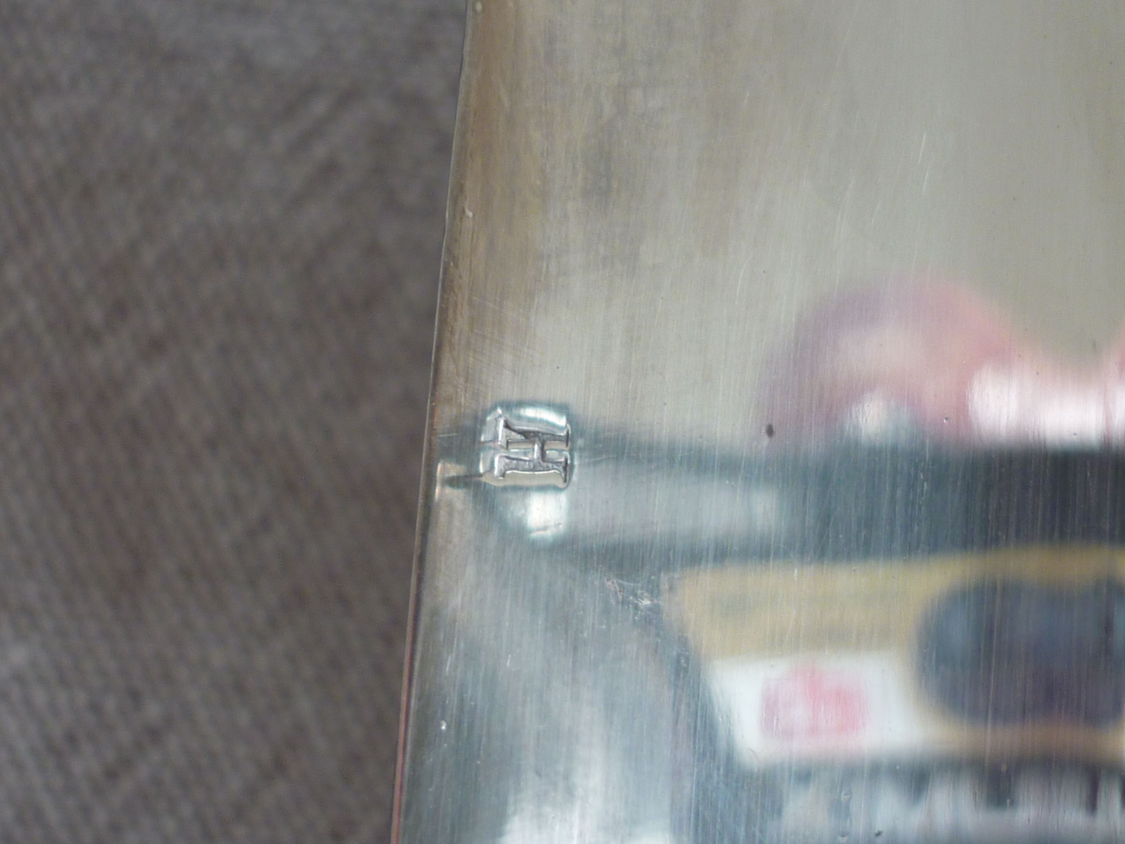 Presentation tray in silver metal