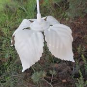Metal flower pendant lamp