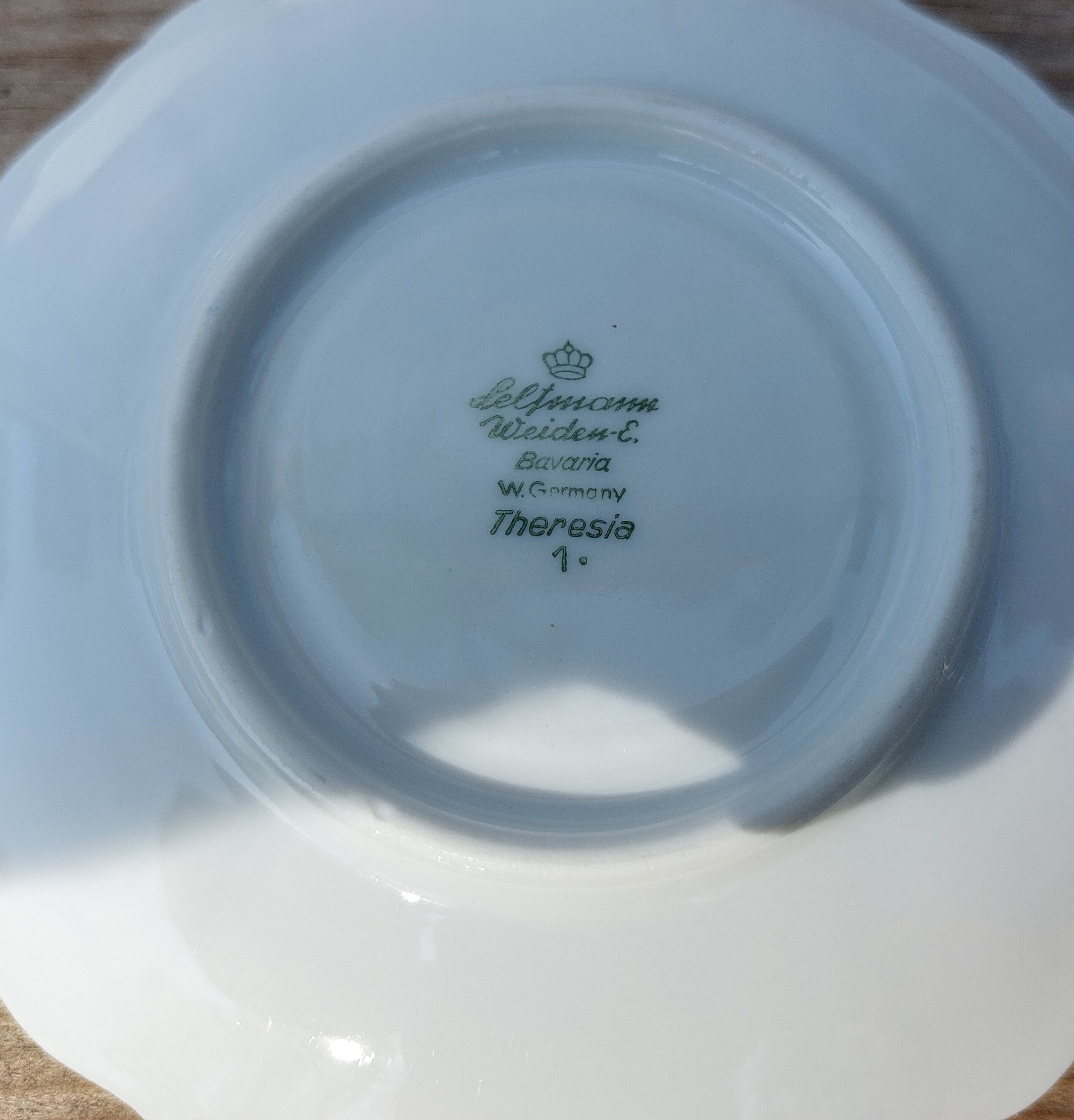 6 Bavaria porcelain cups and saucers