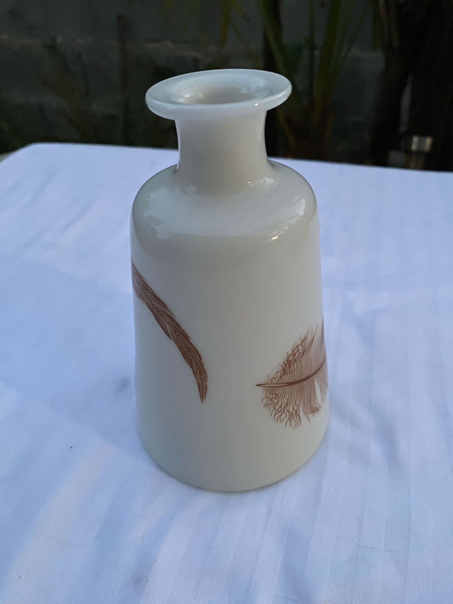Vintage Soliflore in White Opaline with Feather Motif — Blown Glass (Pon