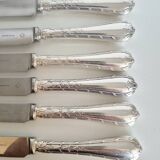 Lot de 6 couteaux de table Christofle ,  lame inox et manche en argent