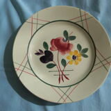 Miscellaneous set of 4 old flat earthenware plates.