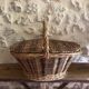 Panier en osier ancien avec couvercle