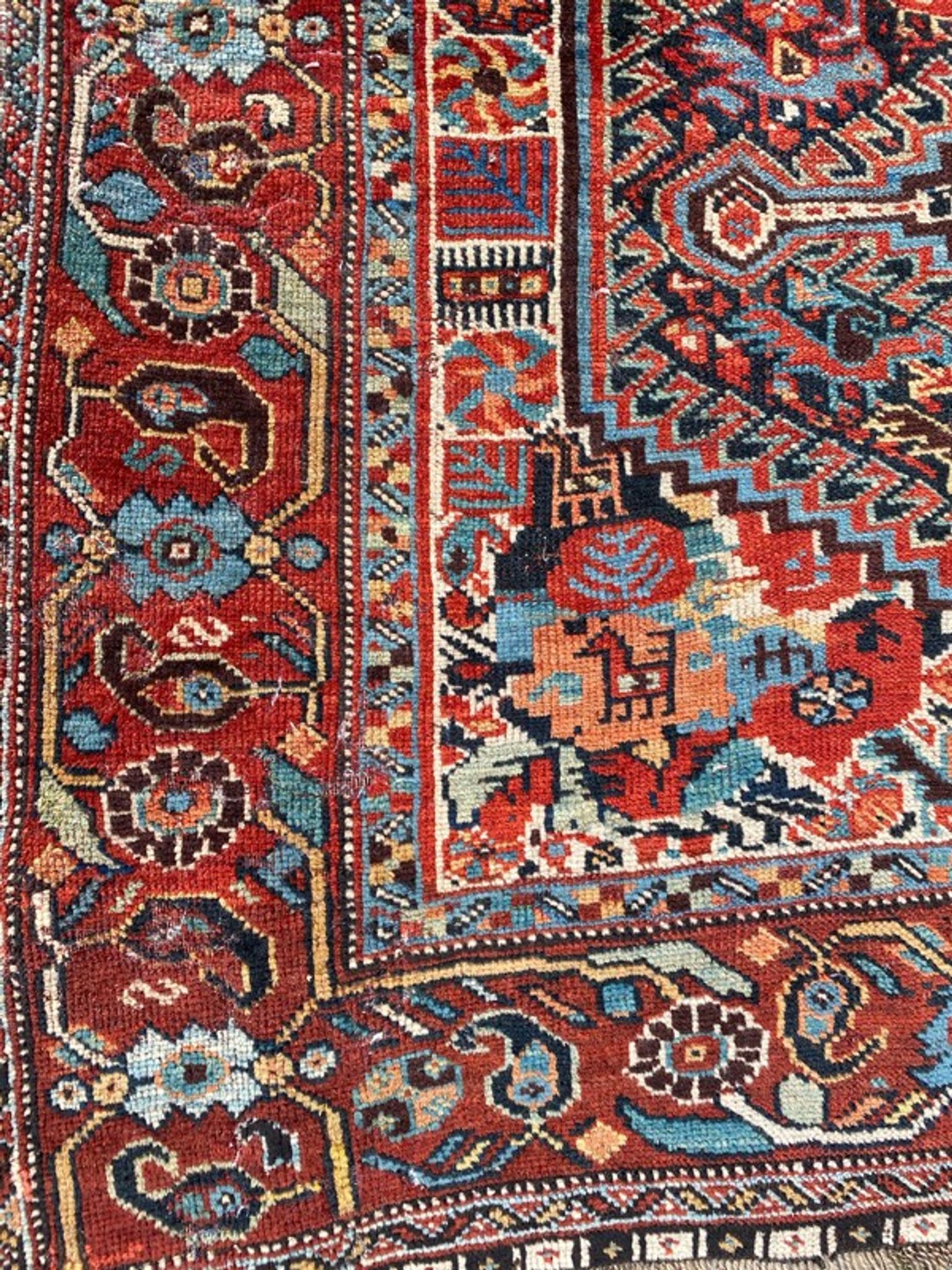 Ancient persian ghashghai carpet 130x182 cm