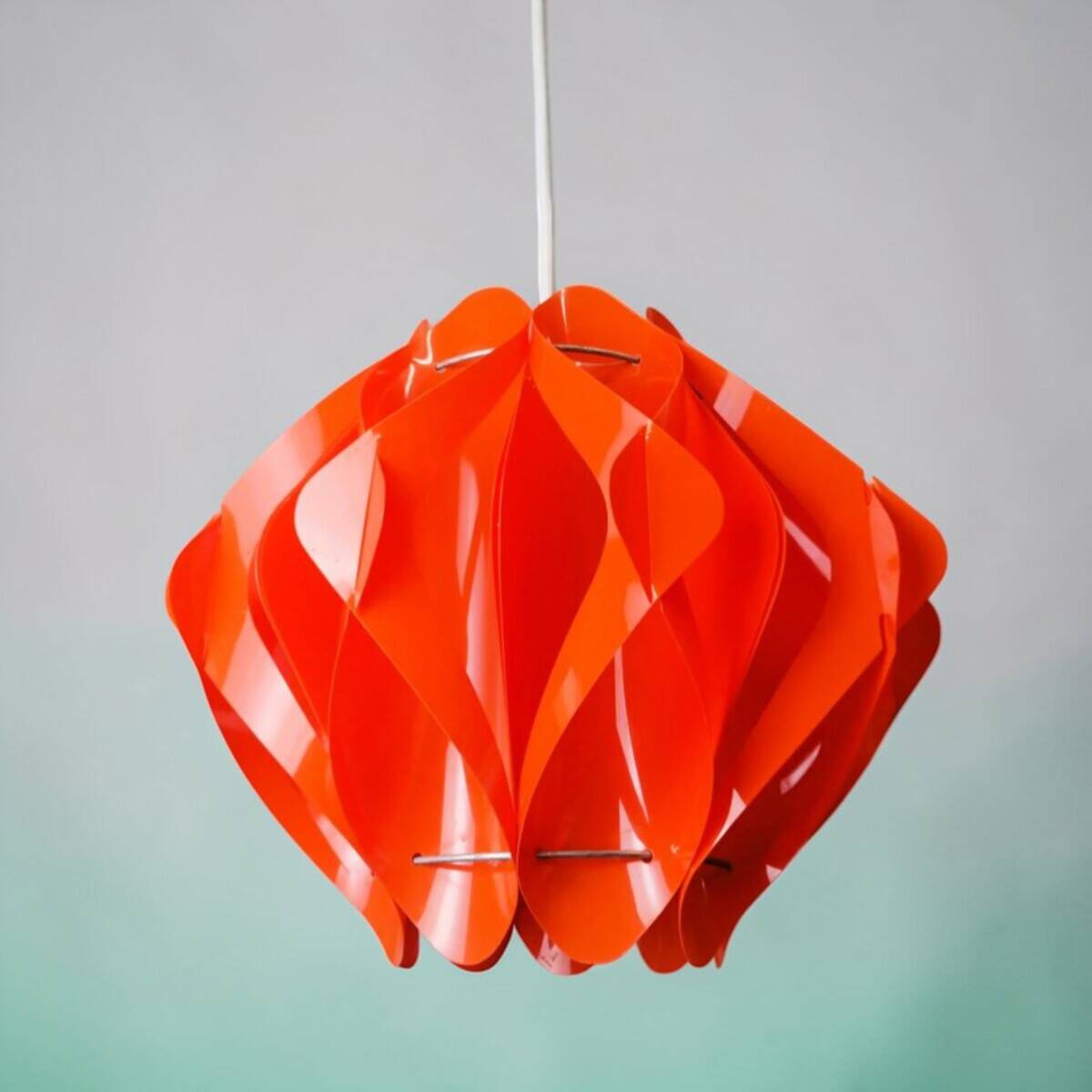 Mid Century Modern 70s red pendant light