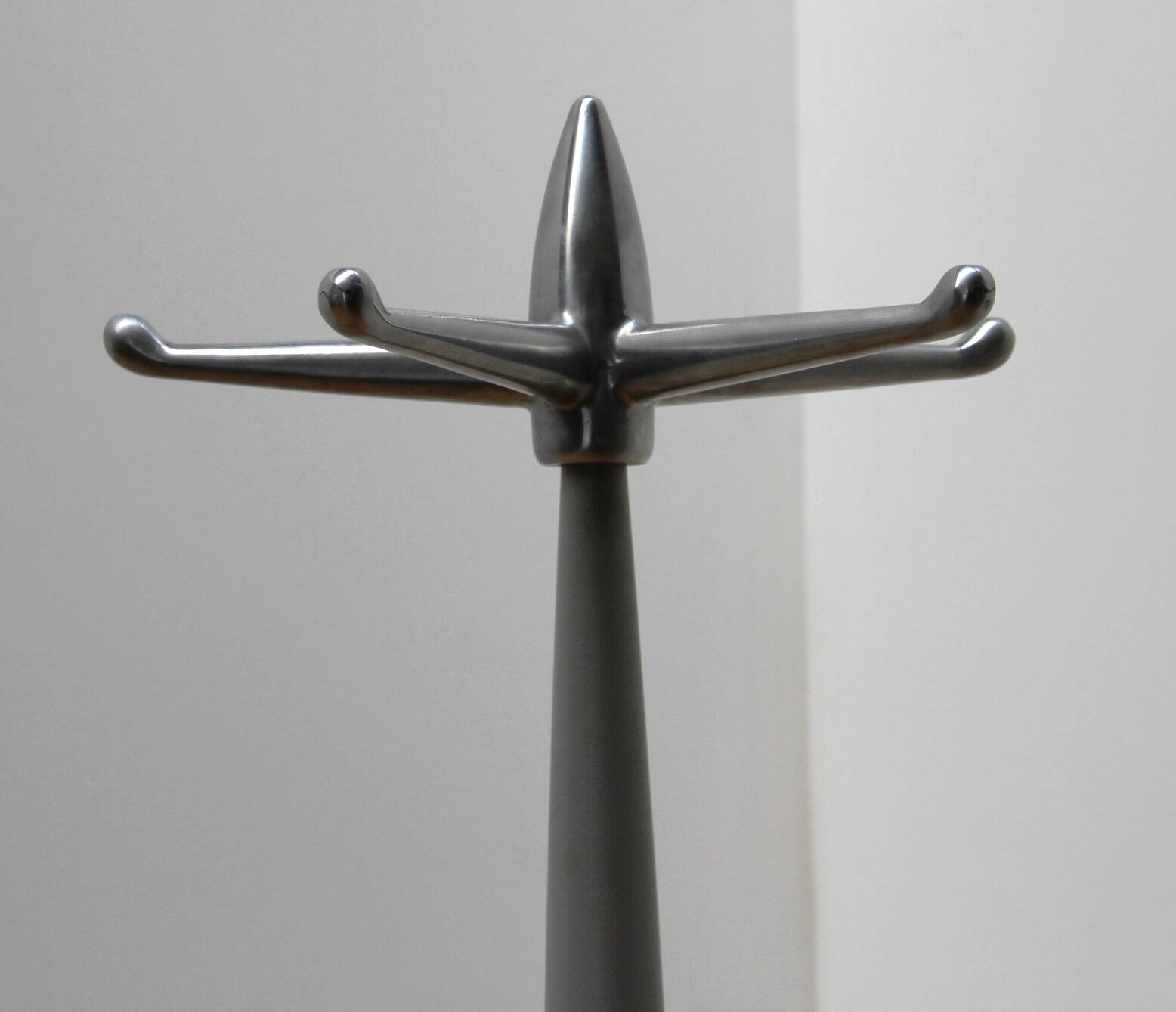 Magis Wiking designer coat rack