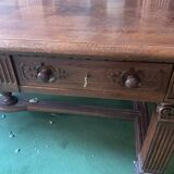 Bureau / Table ancienne en bois sculpté