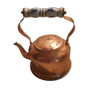 Théière en cuivre