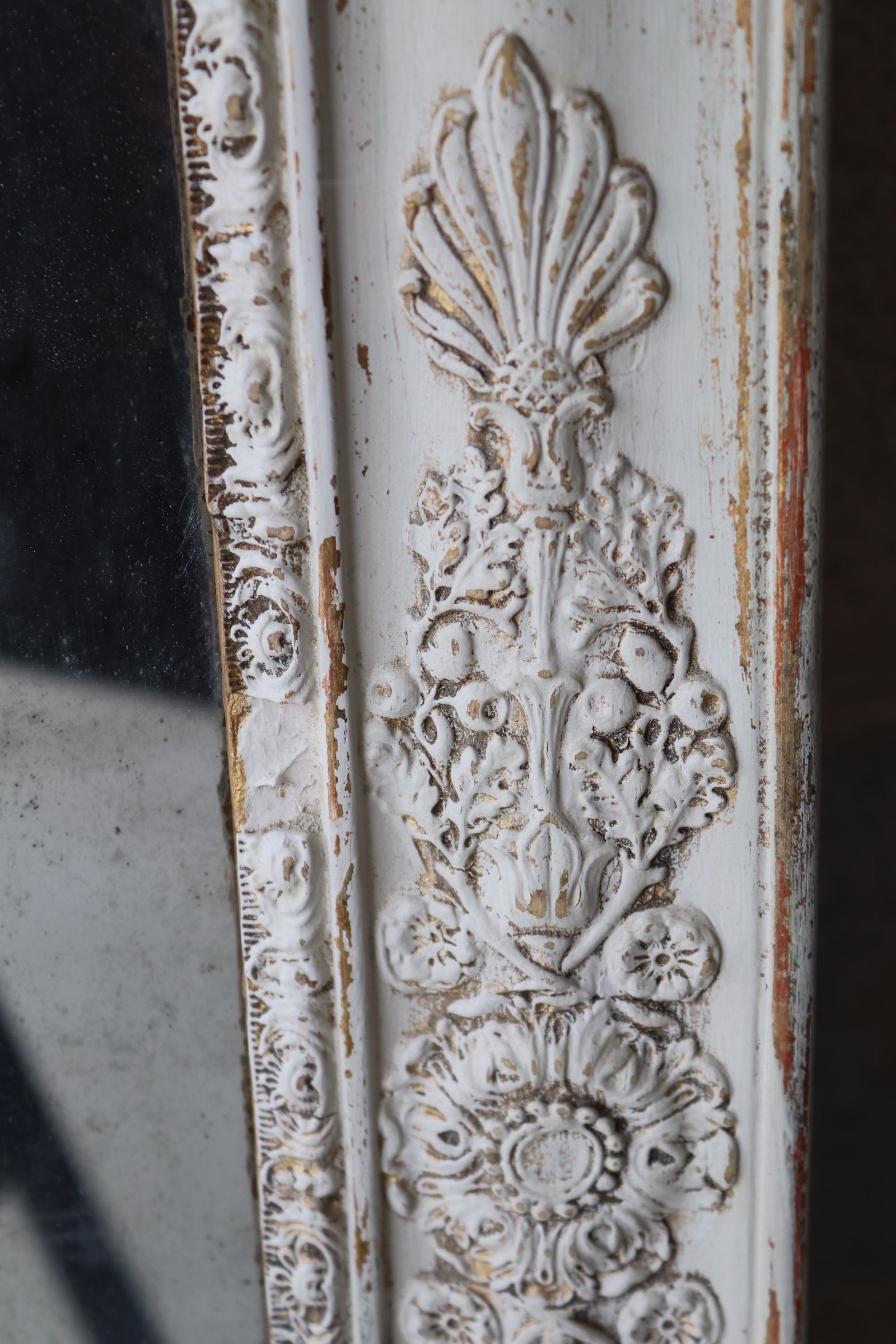 Large mirror early 19th old in patinated wood and mercury