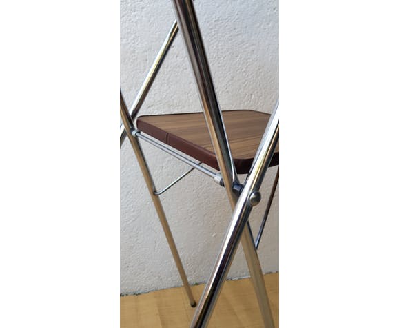 Table or plant door