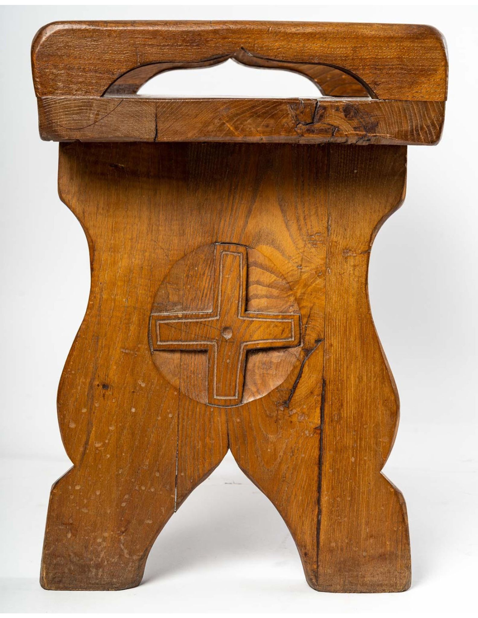 Tabouret en bois sculpté, chêne, 1950-1960
