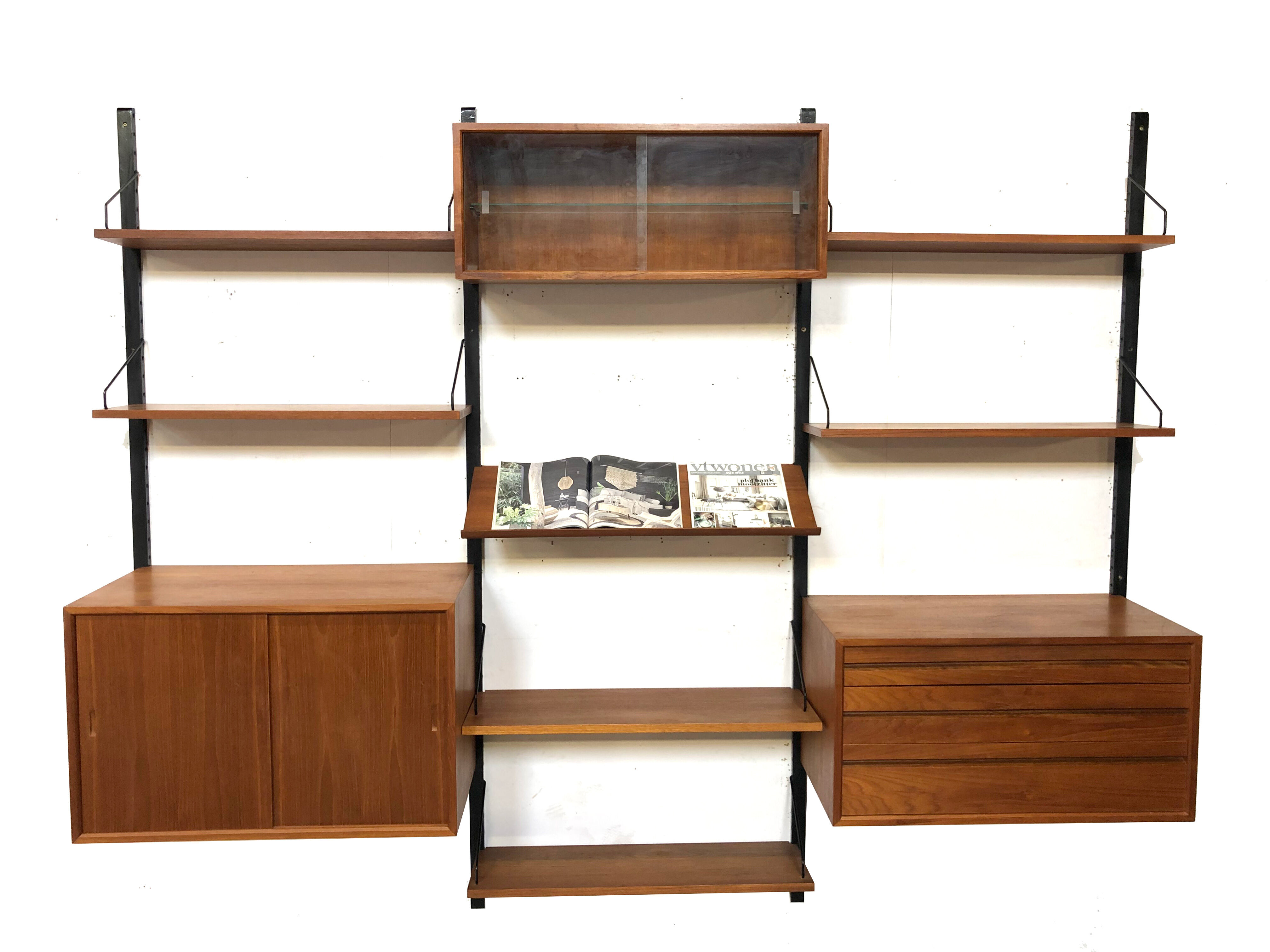 Wall shelf Poul Cadovius Royal System