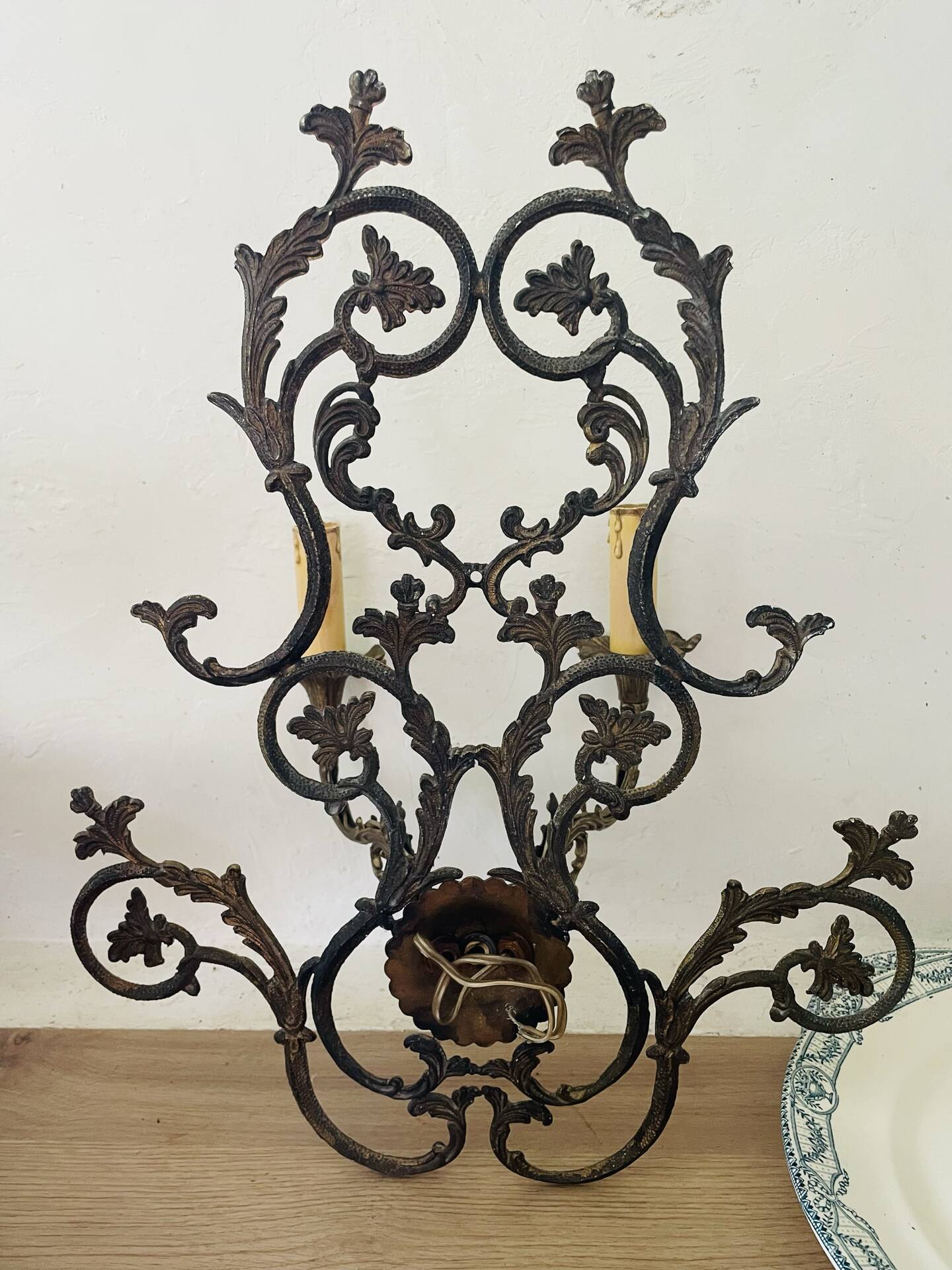 Large vintage Italian baroque wall light