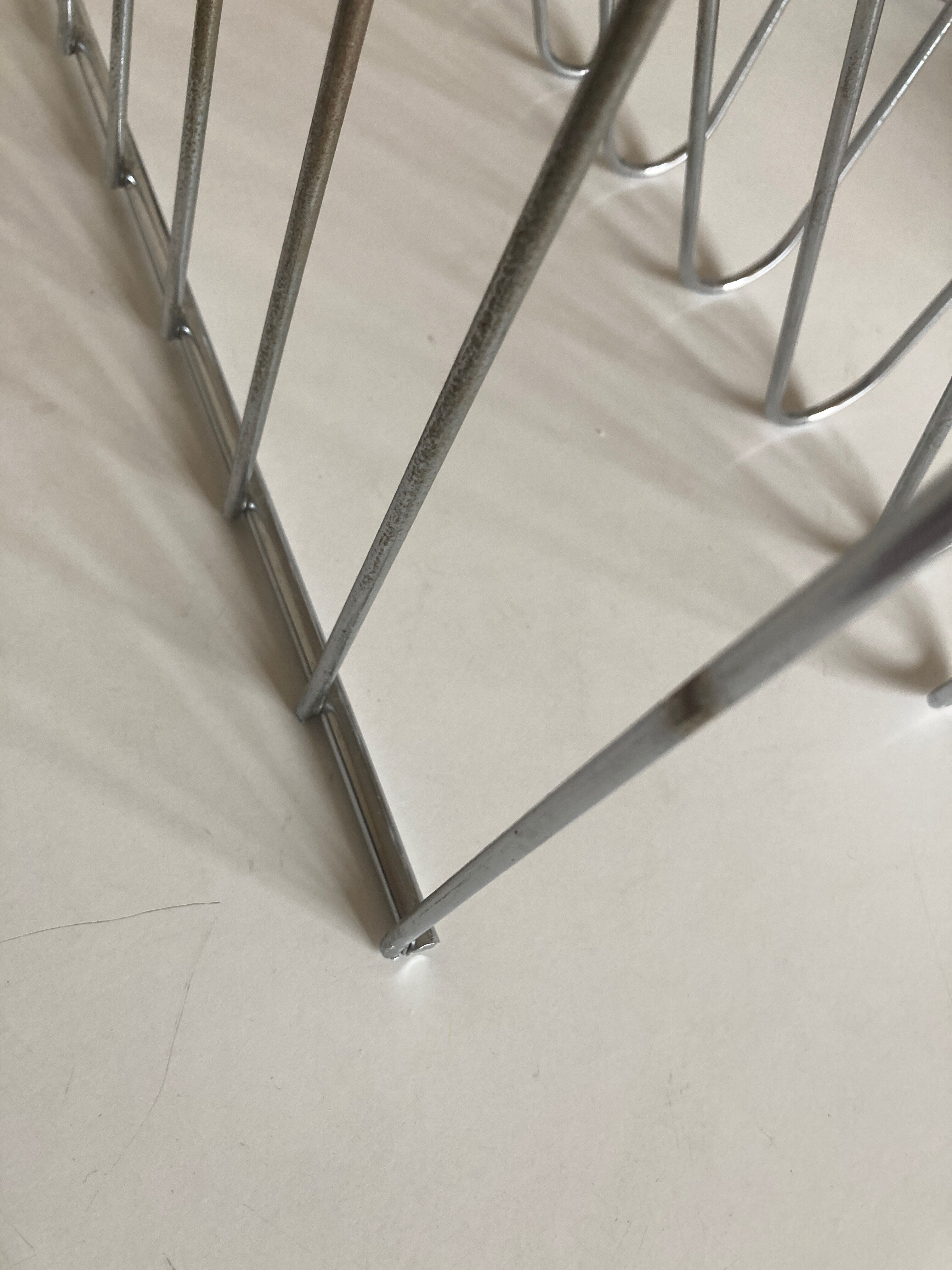 Magazine holder Z 1970 chrome wire