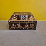Anglo Indian Box With Painted Figures Of Musicians From The 1950s