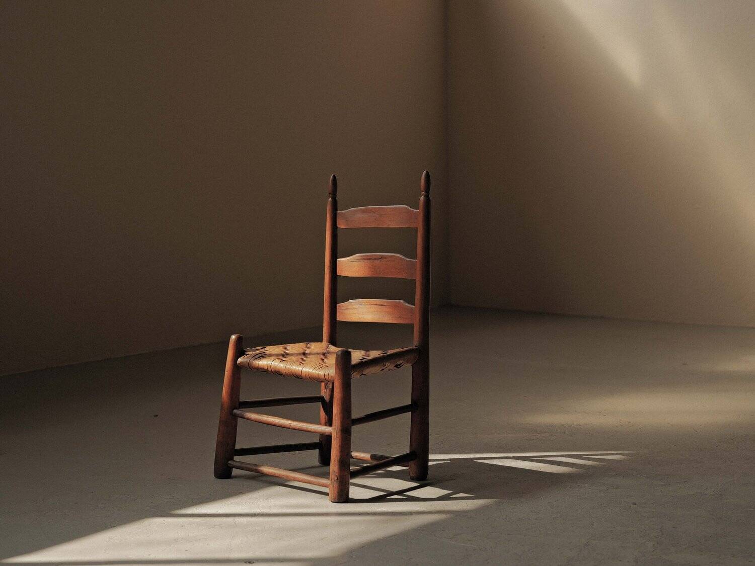 Low chair in Shaker style, United States, circa 1900